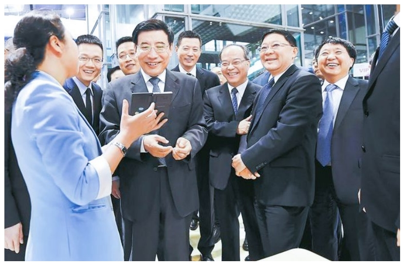 集团产业平台创新07.png